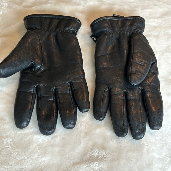 Isotoner Leathet Gloves - Picture 3 of 5
